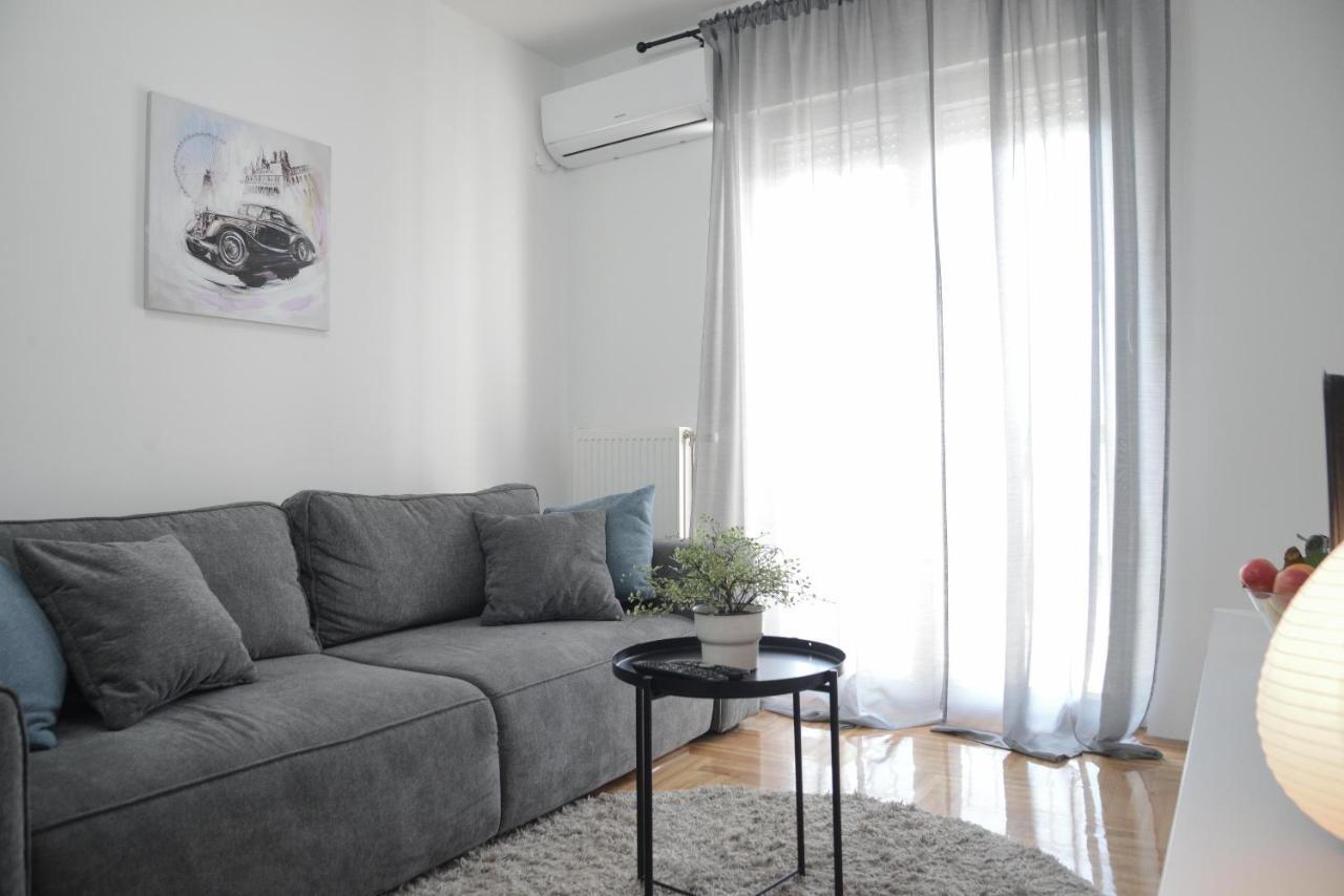 Apartment Dobraya Grey Novi Sad Eksteriør billede
