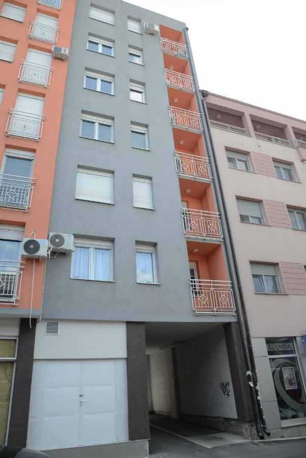 Apartment Dobraya Grey Novi Sad Eksteriør billede